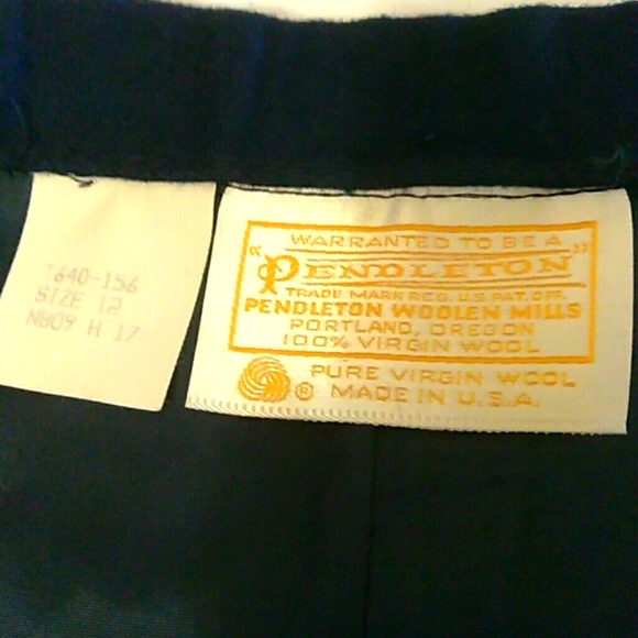 Pendelton ladies executive 2pc skirt suit - Picture 8 of 8